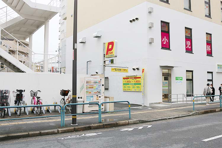東洋カーマックス 西新井駅前駐車場